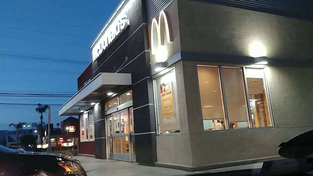 McDonalds | cafe | 6750 De Soto Ave, Canoga Park, CA 91303, USA | 8183460634 OR +1 818-346-0634