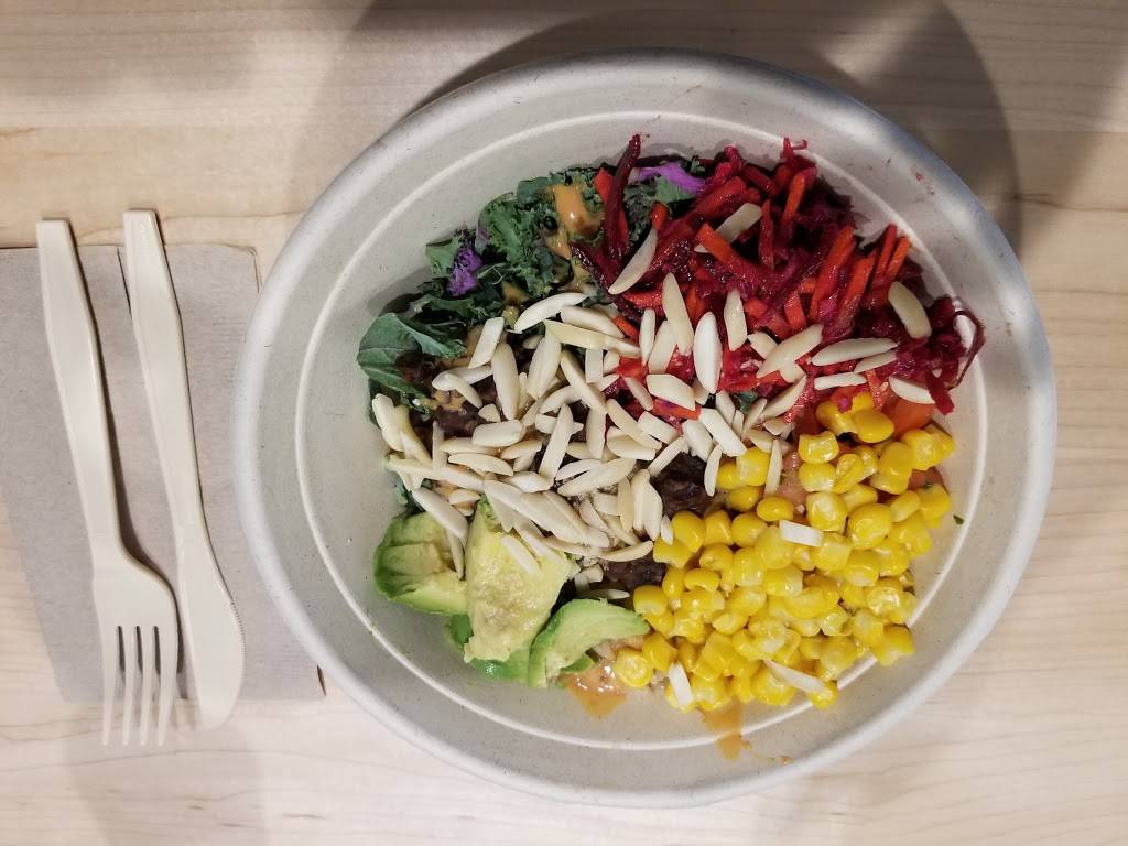 Freshii | restaurant | 6925 Orchard Lake Rd, West Bloomfield Township, MI 48322, USA | 2484066099 OR +1 248-406-6099