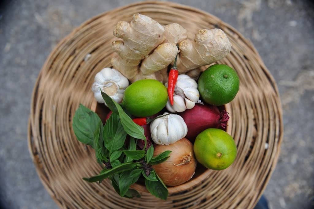 Oxtail Pho - Bánh Mì - Phở Đuôi Bò | restaurant | 814 Dundas St W, Toronto, ON M6J 1V3, Canada | 4165370188 OR +1 416-537-0188