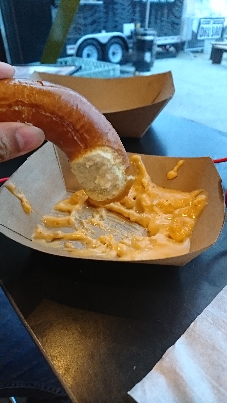 Squatch Box | restaurant | 10 Pass Life Way #4, Snoqualmie Pass, WA 98068, USA | 4254340400 OR +1 425-434-0400