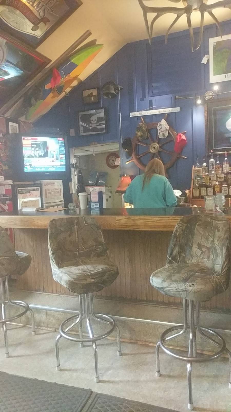 Jodis Tangled Antler | restaurant | 15015 US-31, Beulah, MI 49617, USA | 2313252480 OR +1 231-325-2480