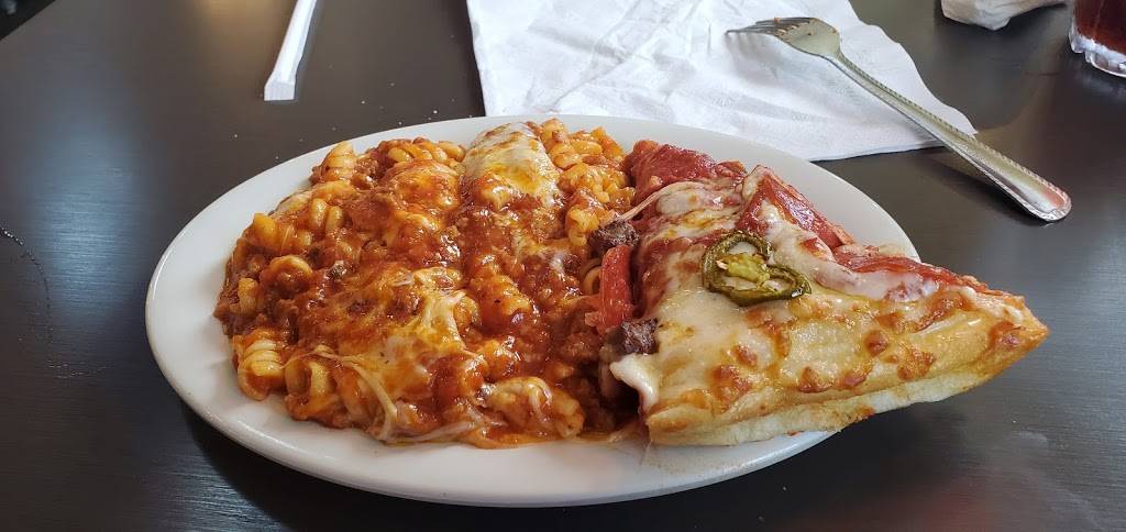 Pizza Hut | meal delivery | 10922 State Hwy 76, Branson West, MO 65737, USA | 4172728425 OR +1 417-272-8425