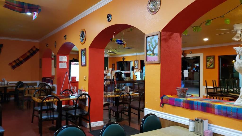 Taqueria Azteca | restaurant | 1300 US-90 ALT, Eagle Lake, TX 77434, USA | 9792321218 OR +1 979-232-1218