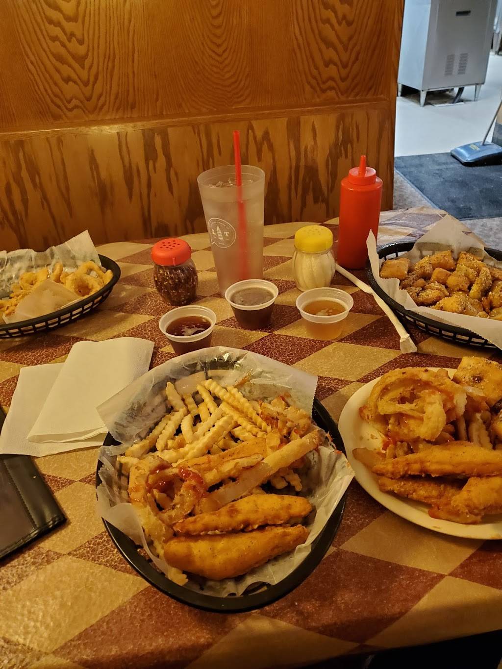 Leaning Tower of Pizza - Uptown Ankeny | restaurant | 512 SW 3rd St, Ankeny, IA 50023, USA | 5159640401 OR +1 515-964-0401