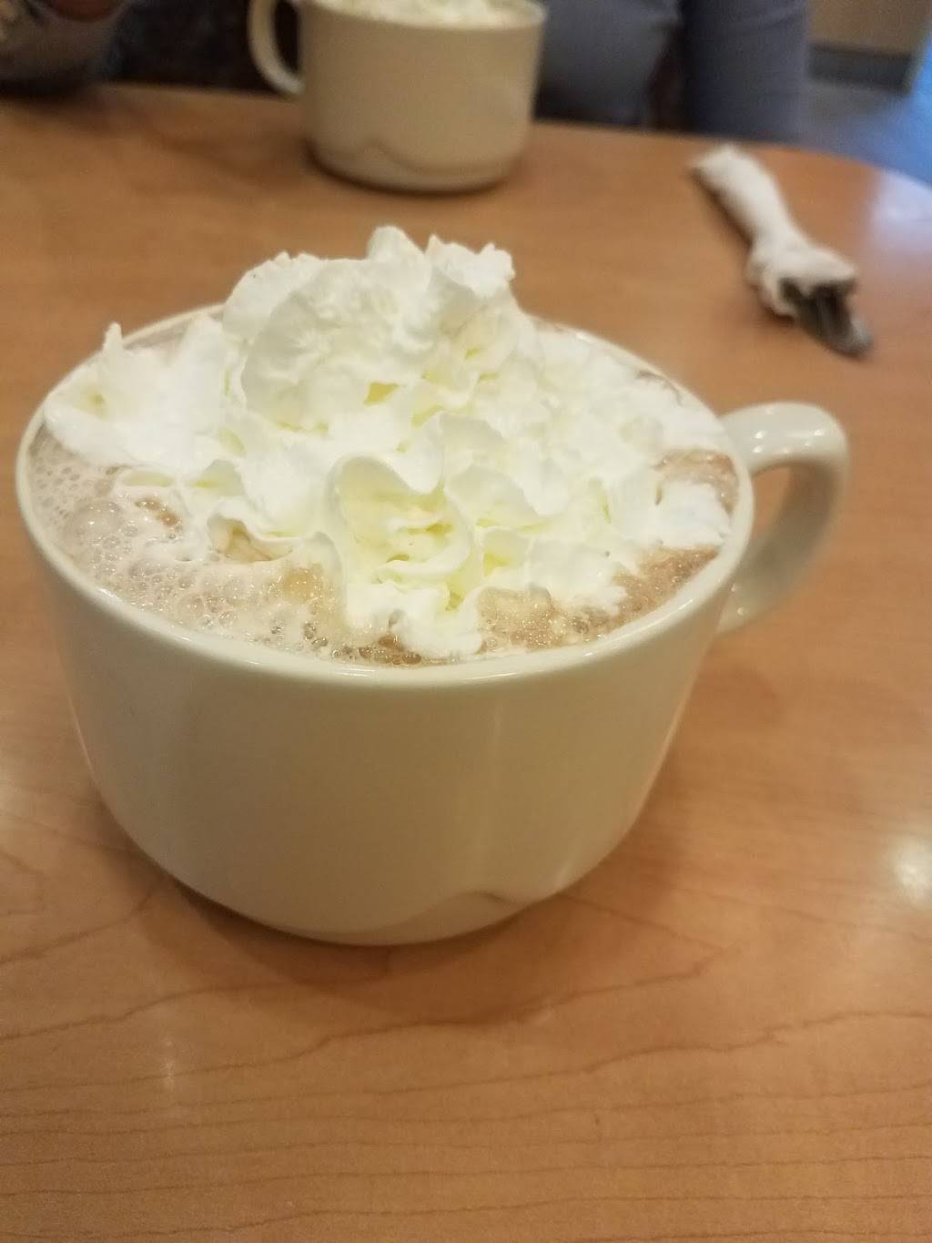 IHOP | restaurant | 115 Parkingway, Quincy, MA 02169, USA | 6177709414 OR +1 617-770-9414