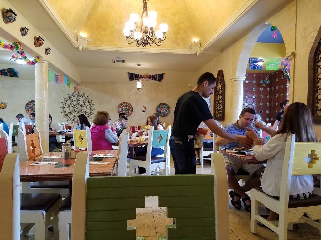 Apetitos Mexican Restaurant | restaurant | 1615 Meadow Way Dr, San Antonio, TX 78227, USA | 2106758020 OR +1 210-675-8020