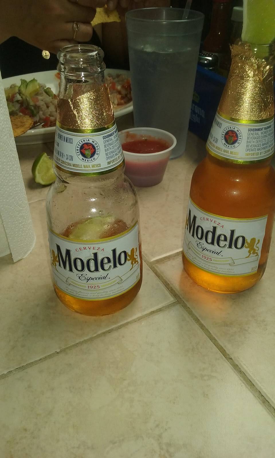 Bariscos Chikas | restaurant | 4855 South Fwy, Fort Worth, TX 76115, USA | 8179244888 OR +1 817-924-4888