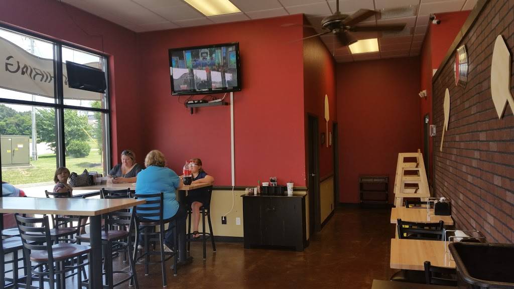 Luigis Pizza | restaurant | 2243 Suite A Lowes Drive West, Clarksville, TN 37040, USA | 9315469256 OR +1 931-546-9256