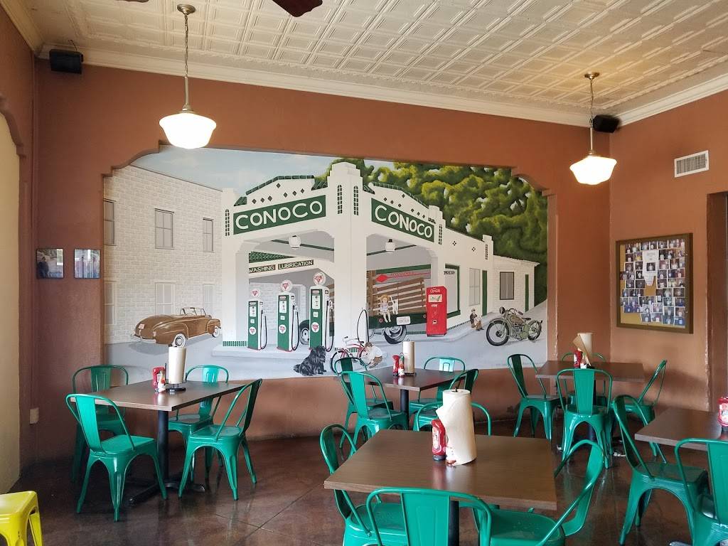 Bar-B-Que Station #1 Independence | restaurant | 563 W Railroad Ave, Independence, LA 70443, USA | 9858783747 OR +1 985-878-3747