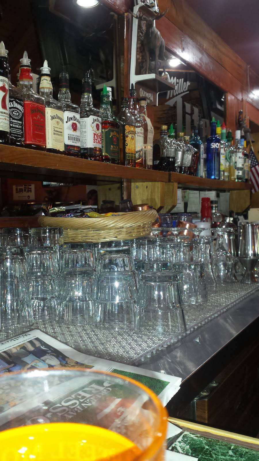 Steel Moose Bar & Grill | restaurant | 7083 WI-22, Oconto Falls, WI 54154, USA | 9208460344 OR +1 920-846-0344