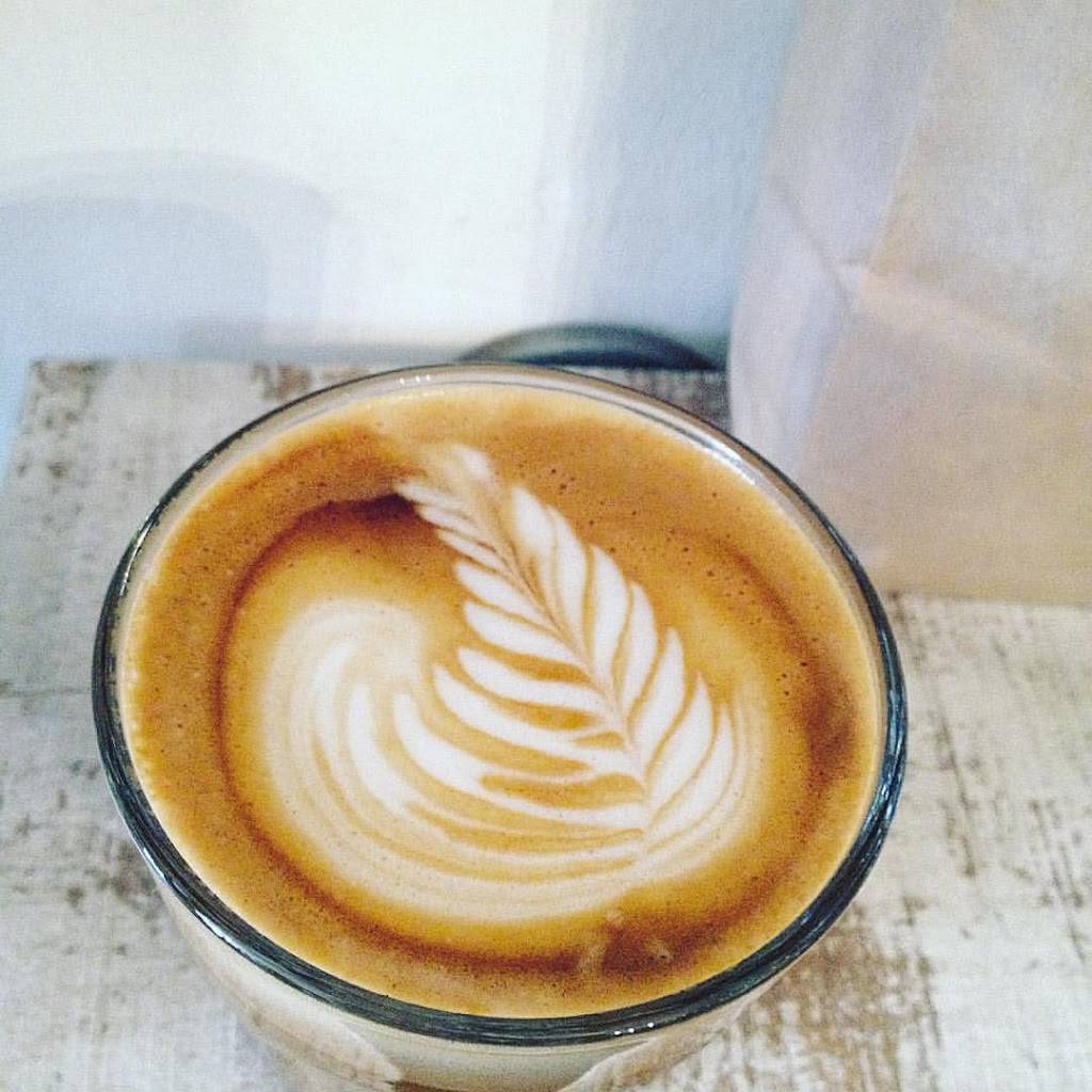 Moustache Café | cafe | 35 Rue Beaubien E, Montréal, QC H2S 1P8, Canada | 5149990685 OR +1 514-999-0685