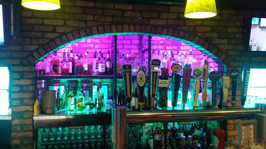 Food Fusion Bar & Grill | restaurant | 737 W Main St, Endicott, NY 13760, USA | 6072396721 OR +1 607-239-6721