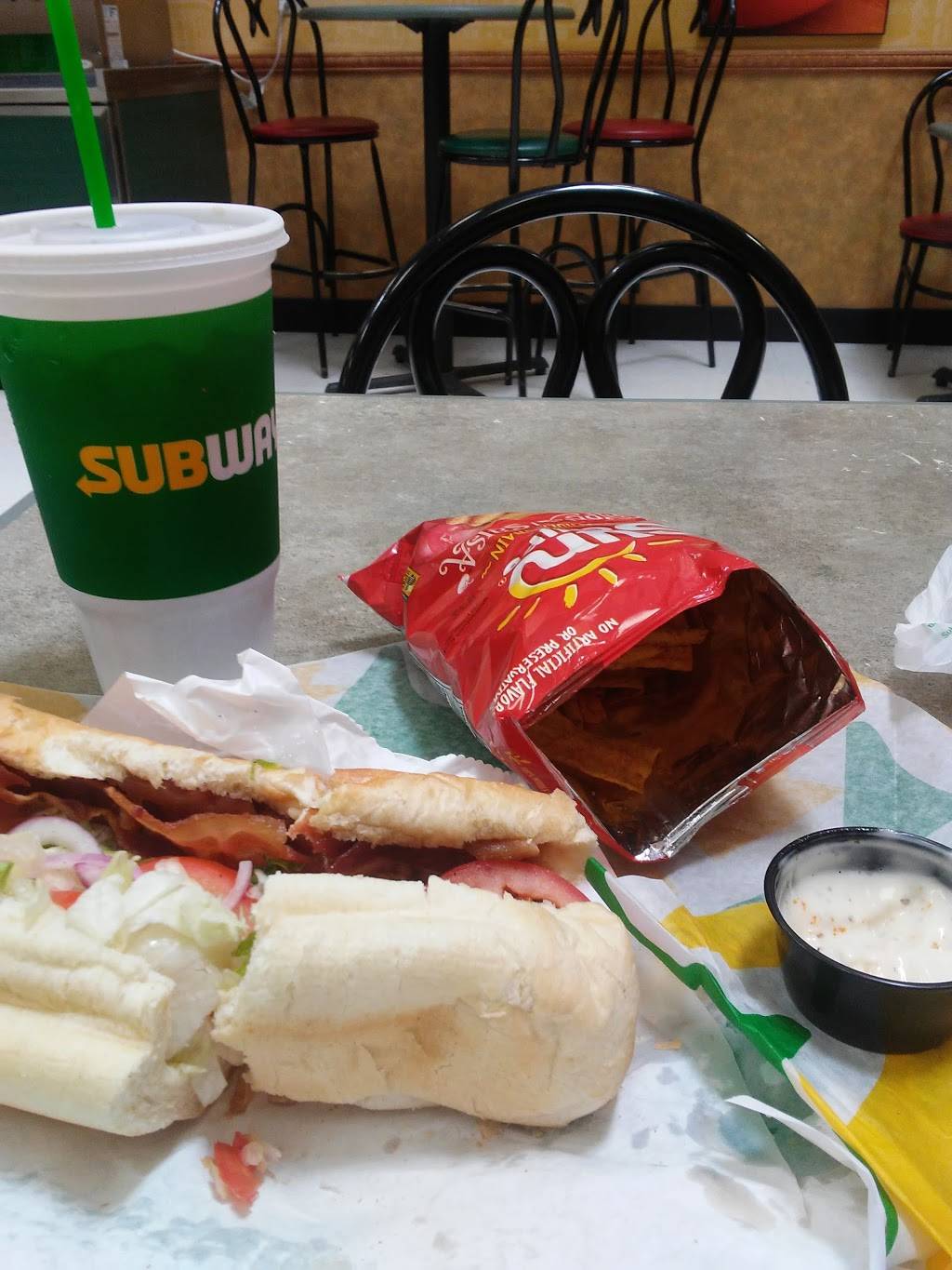 Subway | meal takeaway | 3201 E Manawa Dr, Council Bluffs, IA 51503, USA | 7123661551 OR +1 712-366-1551