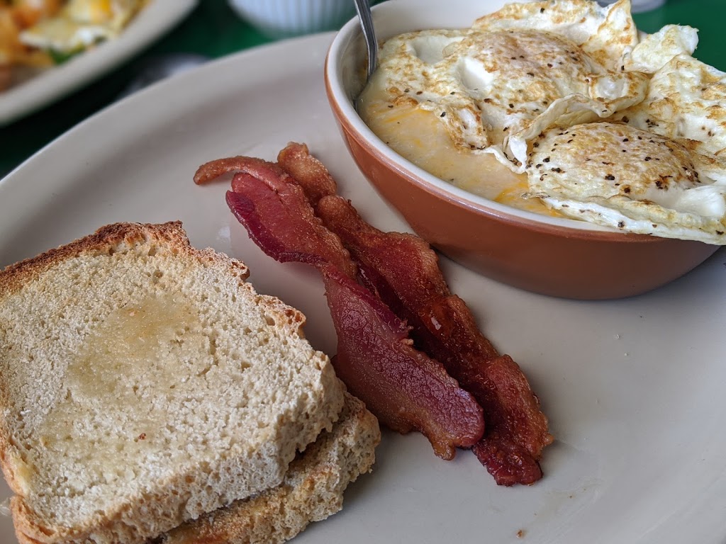 Buns N Roses - Cafe’ And Gifts | restaurant | 1613 W San Antonio St, Marfa, TX 79843, USA | 4327294282 OR +1 432-729-4282