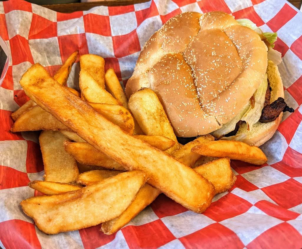 Old Hickory Bar-B-Q Carryout | restaurant | 241 Woodman Dr, Dayton, OH 45431, USA | 9372534065 OR +1 937-253-4065