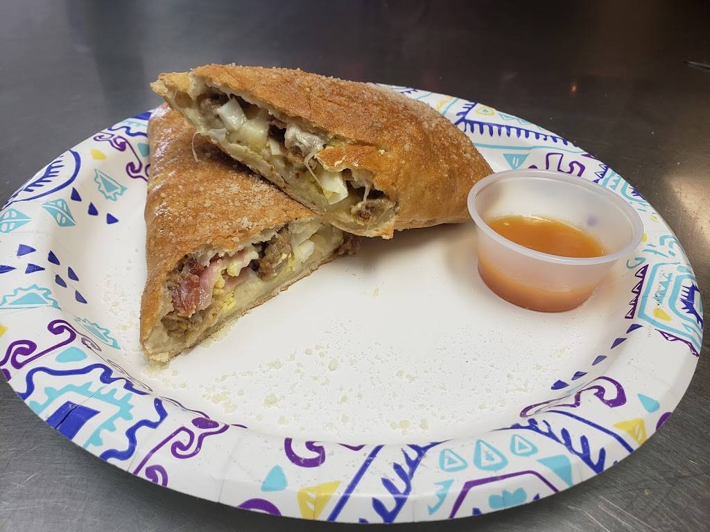 Pizzeria Divine | restaurant | 8525 Grand Ave #17, Peoria, AZ 85345, USA | 6239799233 OR +1 623-979-9233