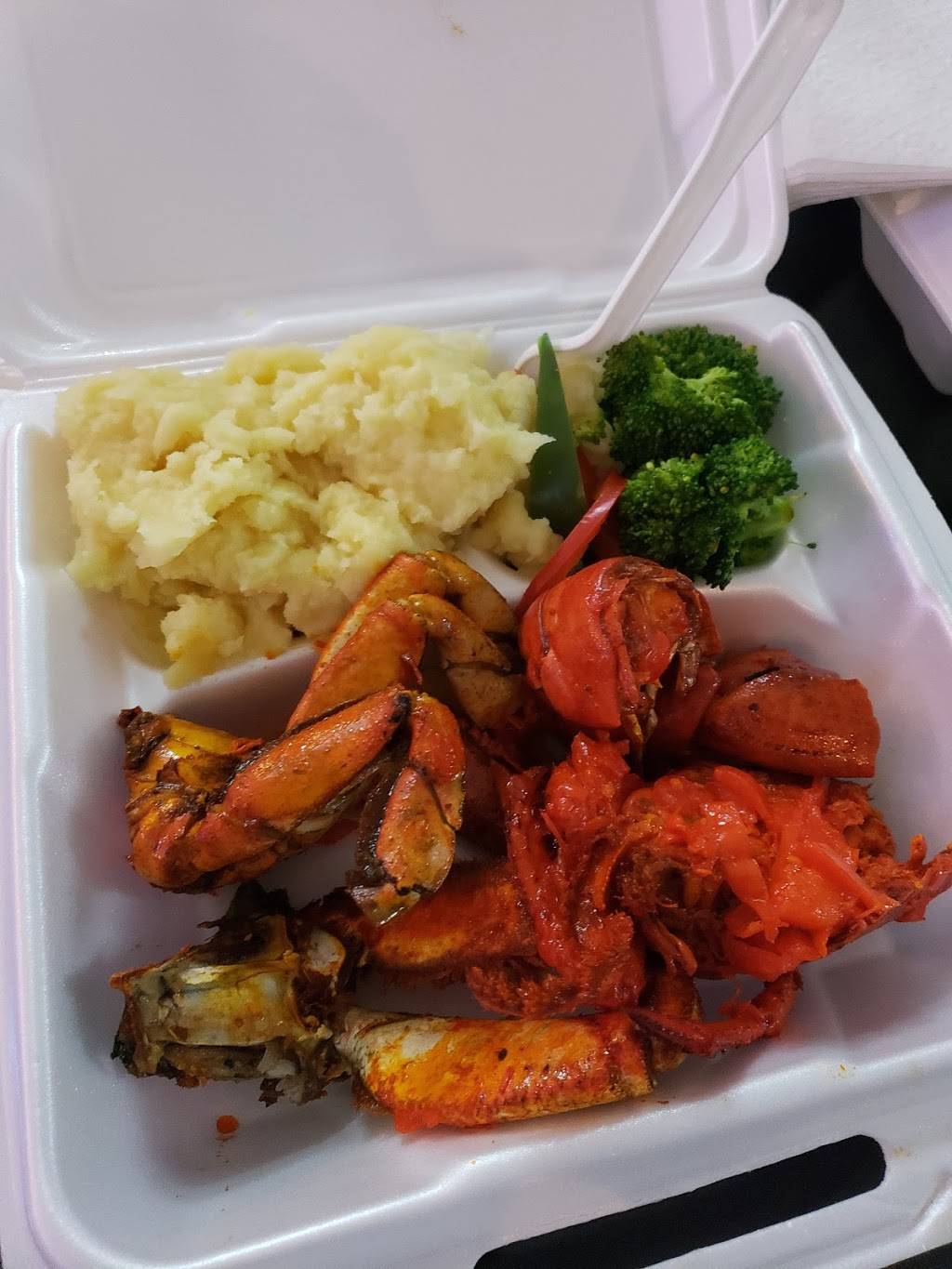 Central Bar & Grill | restaurant | 2007 Lawrence Ave W, York, ON M9N 3V1, Canada | 4169150508 OR +1 416-915-0508