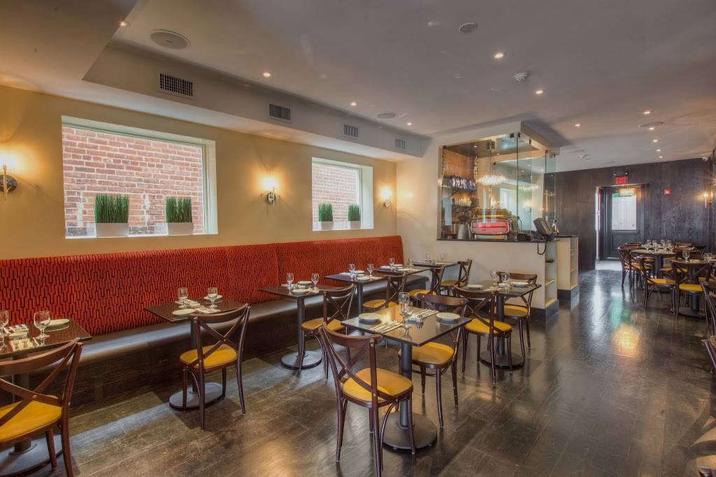 Quattro Pazzi Cafe | restaurant | 1599 Post Rd, Fairfield, CT 06824, USA | 2032597417 OR +1 203-259-7417