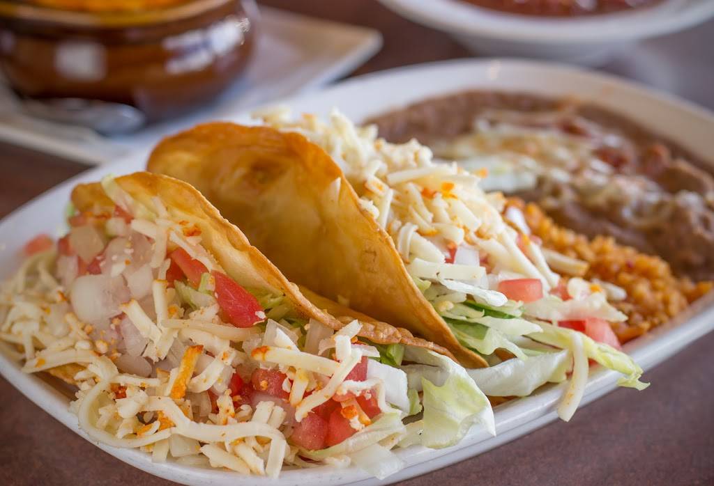 Juan Miguels | restaurant | 21342 Hall Rd, Clinton Twp, MI 48038, USA | 5867839751 OR +1 586-783-9751