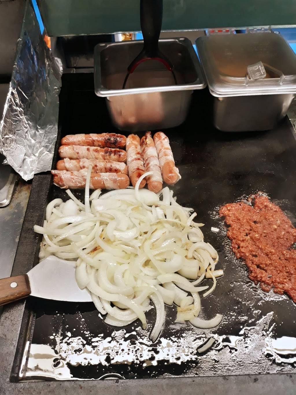 hot dogs el güedogs | restaurant | Prolongacion Calzada Cortez 1956 4, Hidalgo, 22880 Ensenada, B.C., Mexico | 016461249836 OR +52 646 124 9836