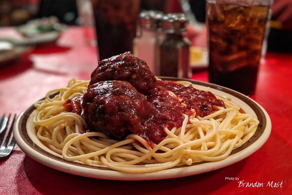 Farmer Browns Steak House | restaurant | 2620 River Rd Dr, Waterloo, NE 68069, USA | 4027792353 OR +1 402-779-2353