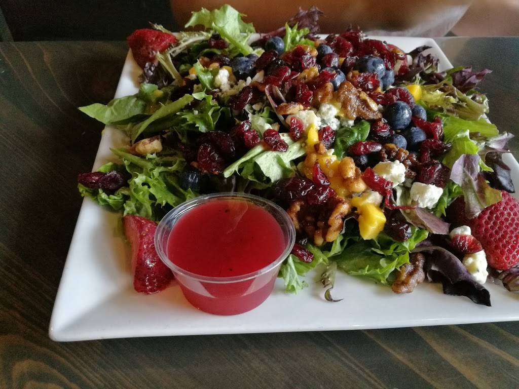 Woodys Local Neighborhood Rum & Grille | restaurant | 2408 Surfside Blvd, Cape Coral, FL 33991, USA | 2392572870 OR +1 239-257-2870