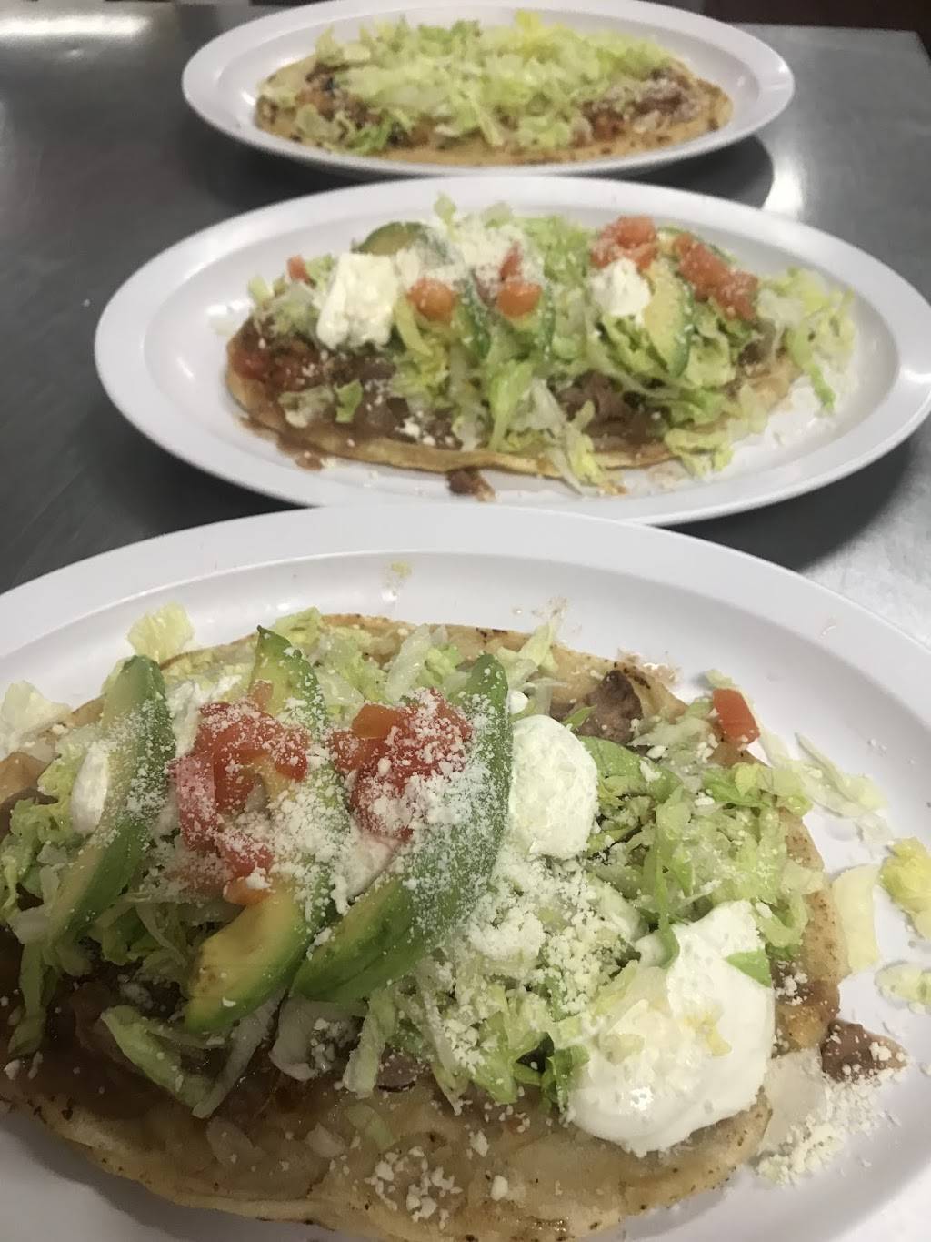 Taqueria Y Mariscos La Mission | restaurant | 1920 Creston Rd, Paso Robles, CA 93446, USA | 8052270806 OR +1 805-227-0806