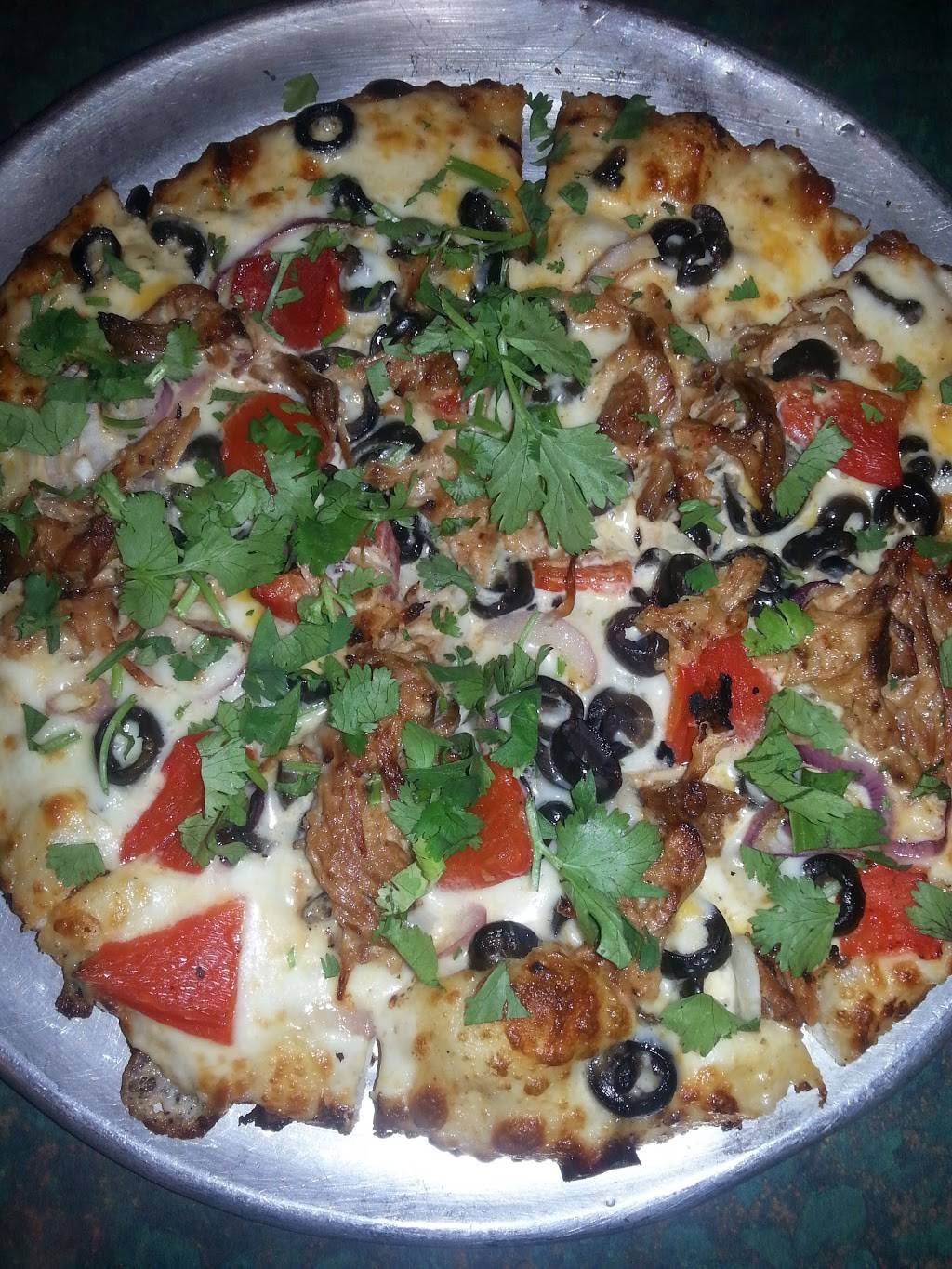 Toppers Pizza | restaurant | 425 Arneill Rd, Camarillo, CA 93010, USA | 8053854444 OR +1 805-385-4444