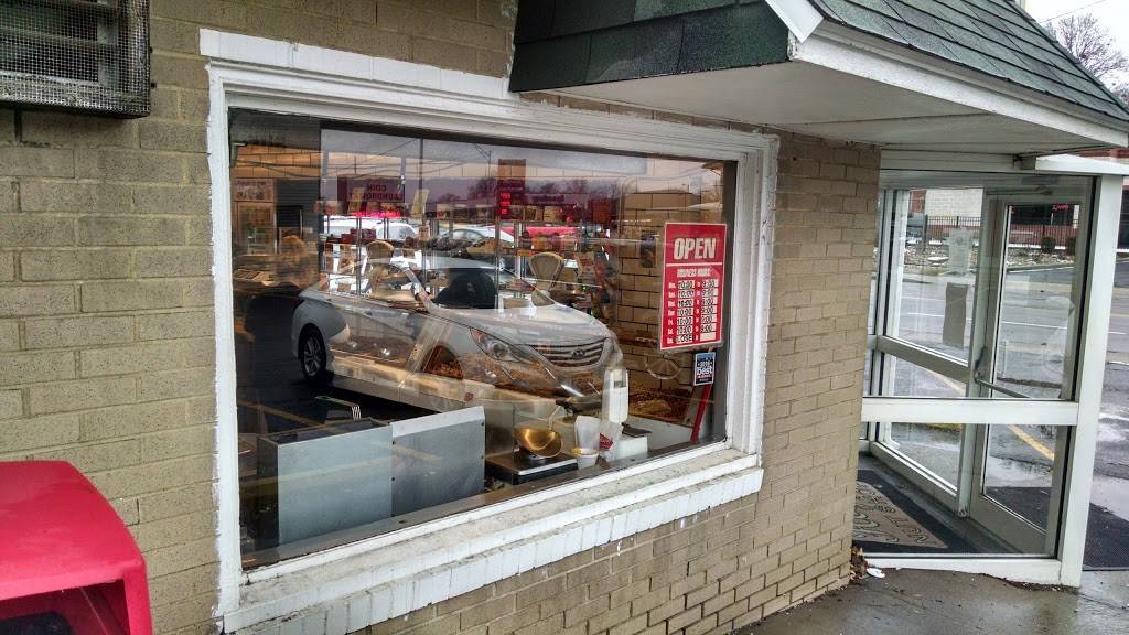 Heggys Nut Shop | restaurant | 3200 Tuscarawas St W, Canton, OH 44708, USA | 3304546611 OR +1 330-454-6611