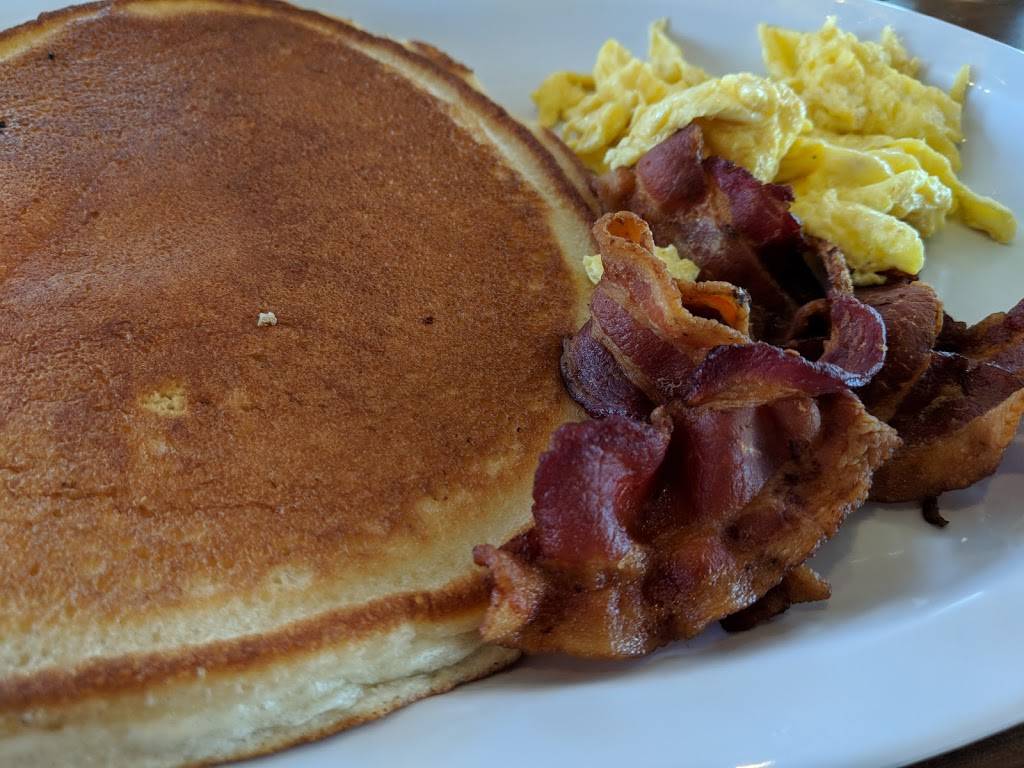 The Airport Cafe | restaurant | 7940 Airpark Rd, Gaithersburg, MD 20879, USA | 3013302222 OR +1 301-330-2222