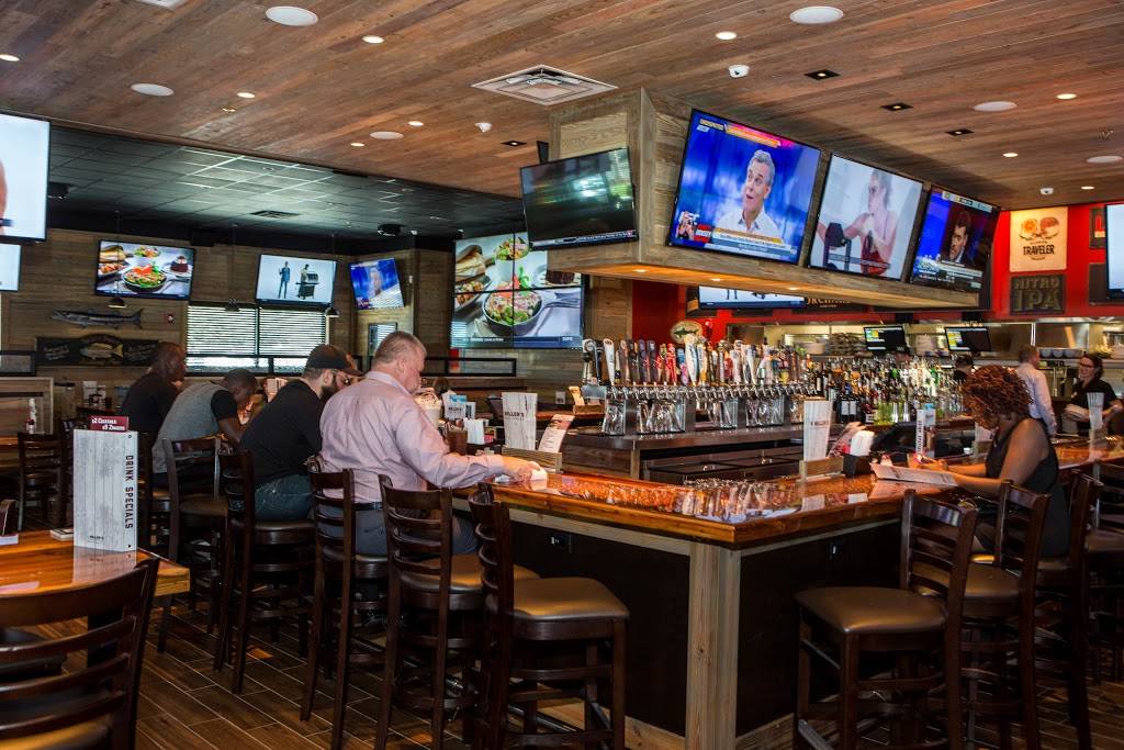 Millers Ale House - Tampa USF | restaurant | 2108 E Fowler Ave, Tampa, FL 33612, USA | 8132108280 OR +1 813-210-8280