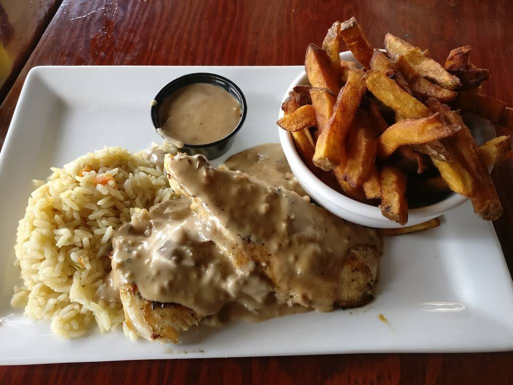 Deja Vu Restaurant & Bar | restaurant | 882 Main St E, Hawkesbury, ON K6A 1B6, Canada | 6136320111 OR +1 613-632-0111