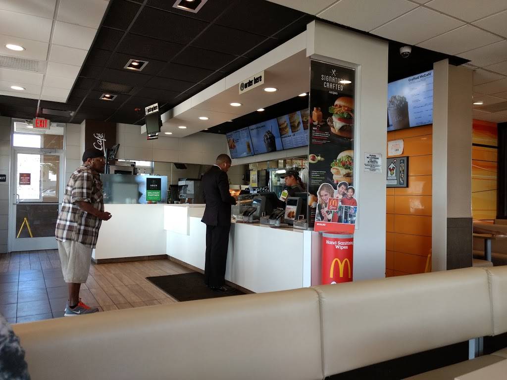 McDonalds | cafe | 255 W Mitchell Ave, Cincinnati, OH 45232, USA | 5136819650 OR +1 513-681-9650