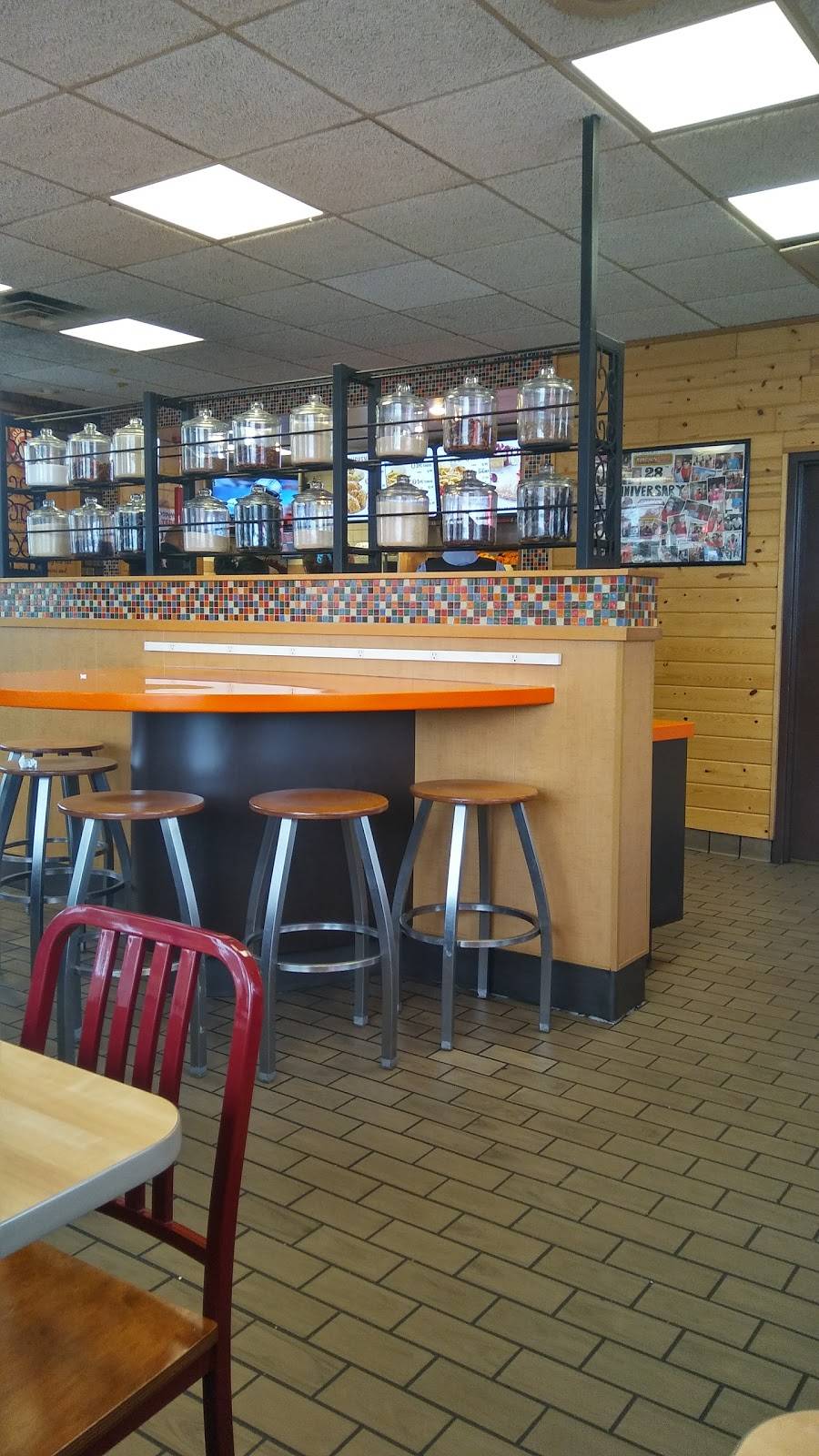 Popeyes Louisiana Kitchen | restaurant | 4773 W Cermak Rd, Cicero, IL 60804, USA | 7088630950 OR +1 708-863-0950