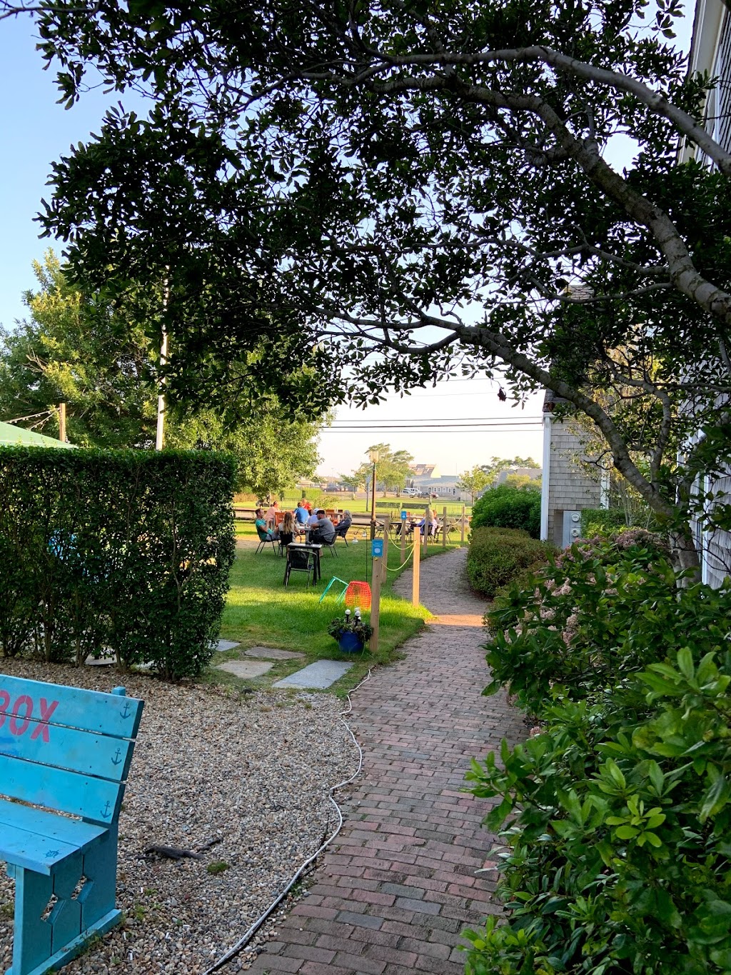 Saltbox Tavern & Table | restaurant | 7 Macys Ln, Nantucket, MA 02554, USA | 7743333814 OR +1 774-333-3814