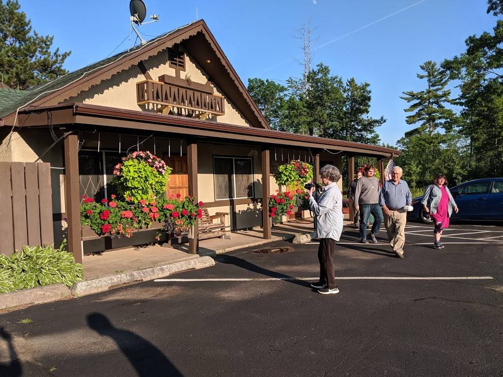 Chippewa Inn | restaurant | 9702 Co Rd B, Hayward, WI 54843, USA | 7154623648 OR +1 715-462-3648