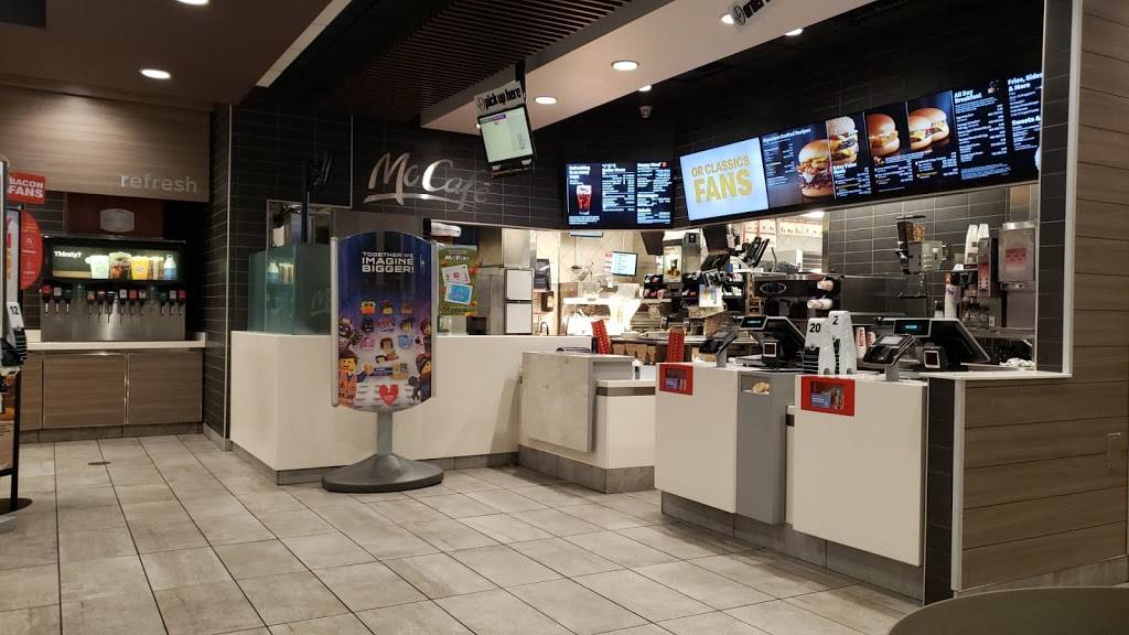 McDonalds | restaurant | 8175 S John Young Pkwy, Orlando, FL 32819, USA | 4072184199 OR +1 407-218-4199
