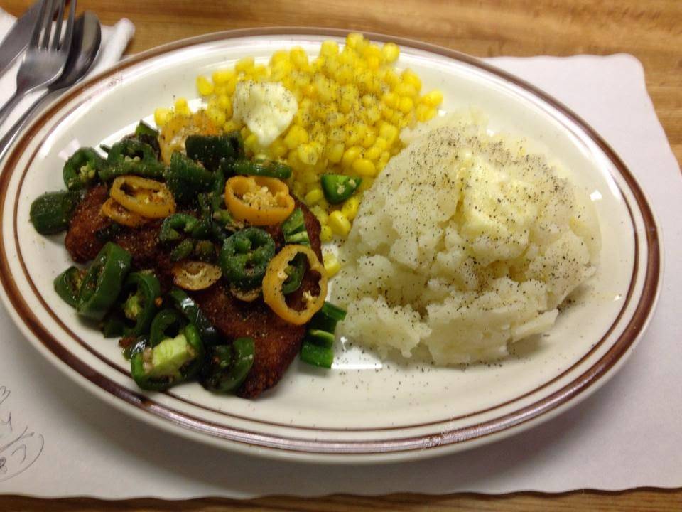 Pine Grove Diner | restaurant | 78 Lake Ave, Danbury, CT 06810, USA | 2037986556 OR +1 203-798-6556