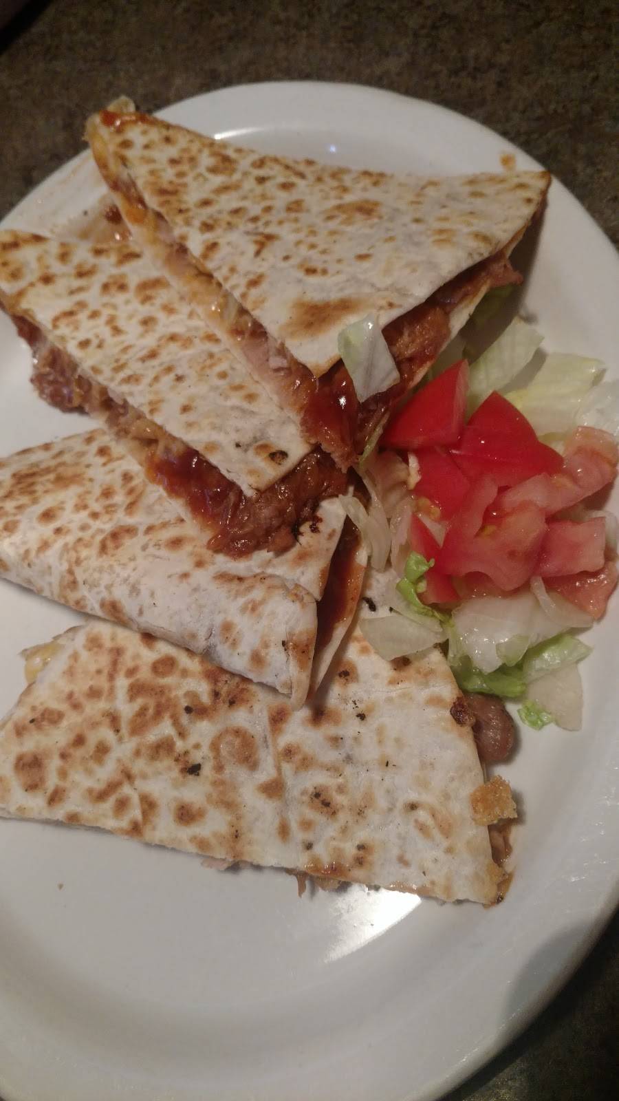 Roadhouse 19 | restaurant | 6020 Emmett Rd, Yale, MI 48097, USA | 8103874837 OR +1 810-387-4837