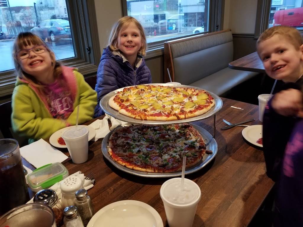 Pogolinos Pizza and More | restaurant | 29 E Main St, Festus, MO 63028, USA | 6369376600 OR +1 636-937-6600