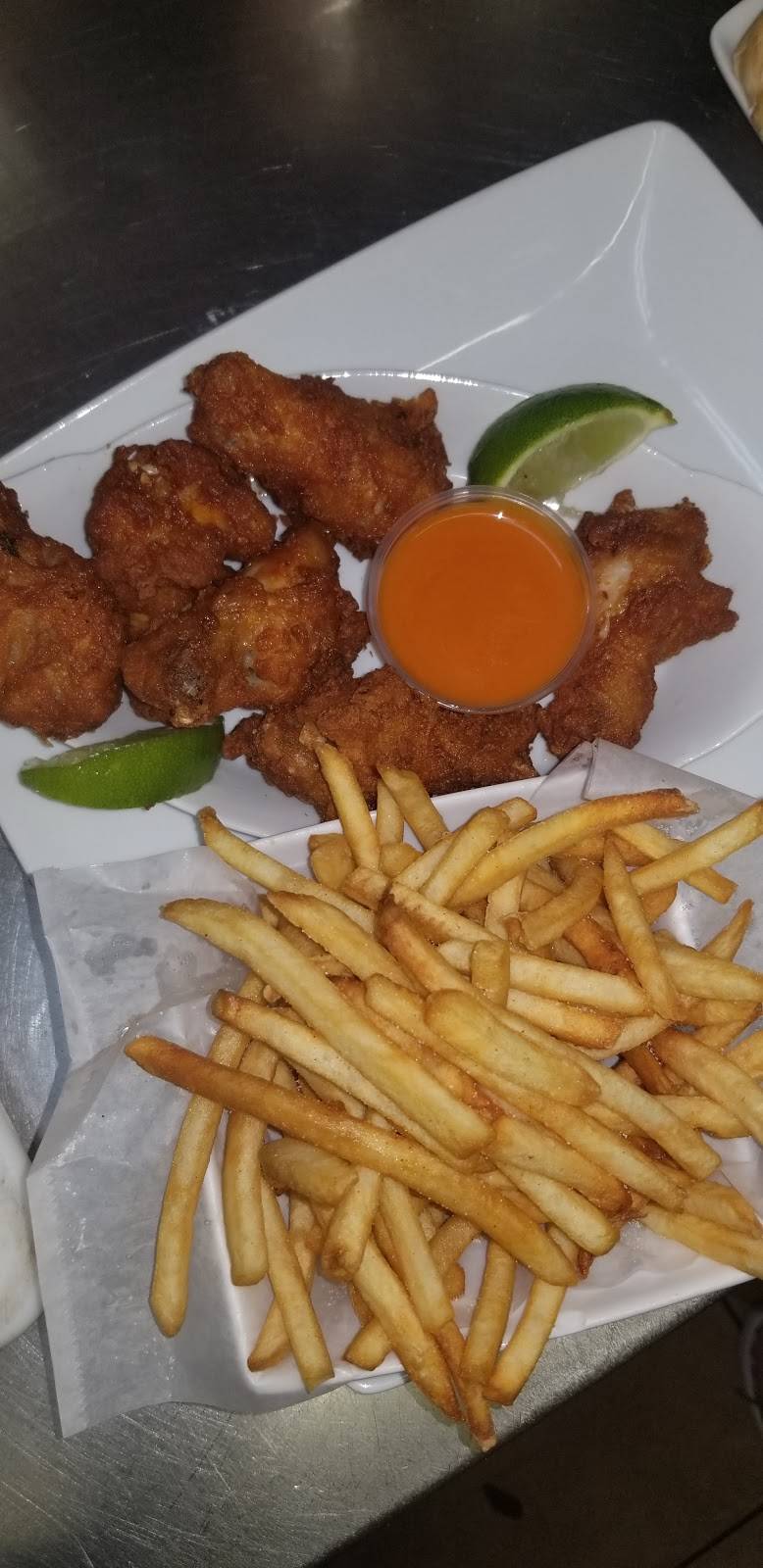 Tiffanys Latin Cafe | restaurant | 7400 SW 42nd St, Miami, FL 33155, USA | 3052690506 OR +1 305-269-0506