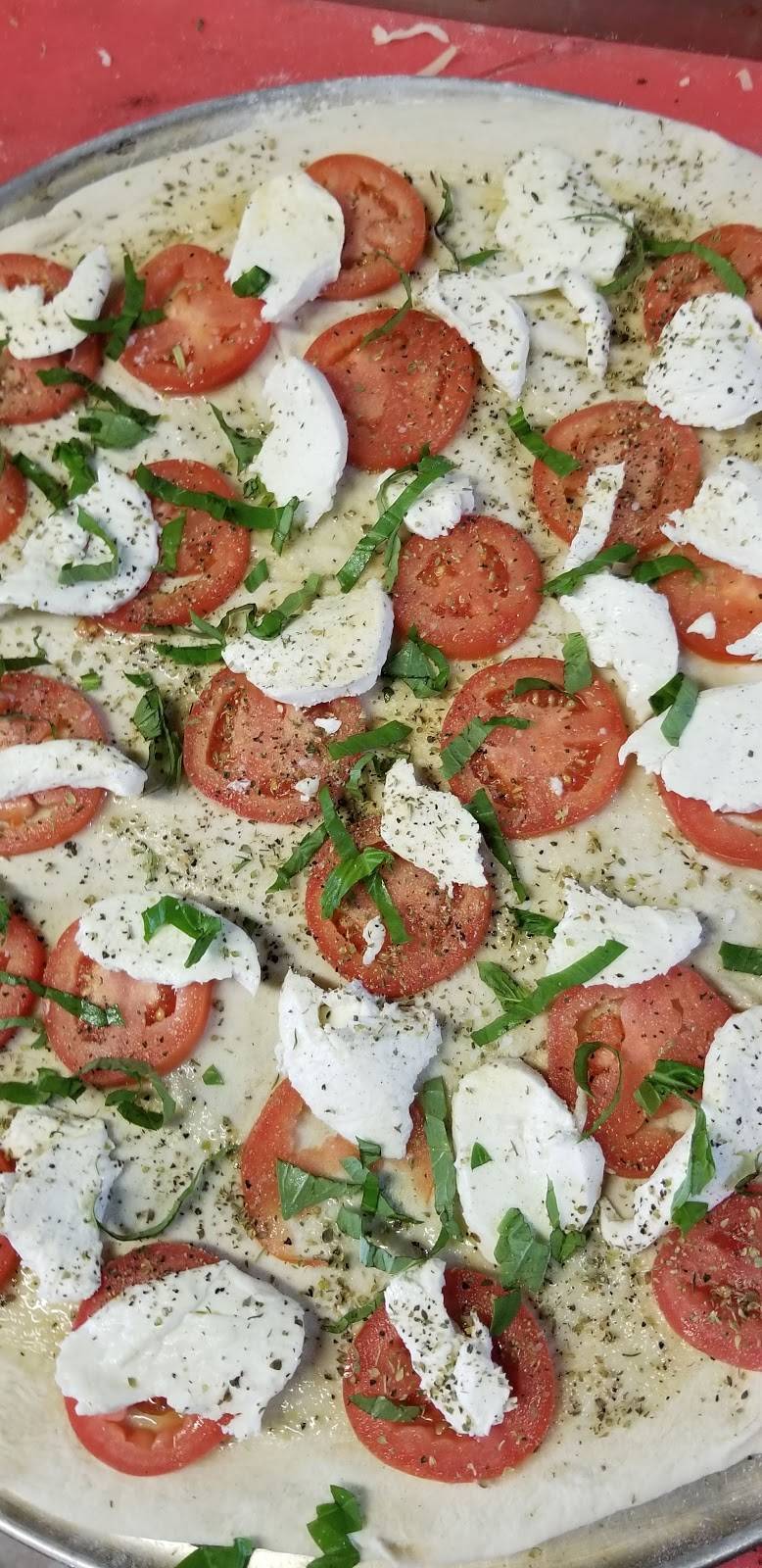 Carluccios Italian Specs | restaurant | 16 N Main St, South Yarmouth, MA 02664, USA | 5083945000 OR +1 508-394-5000