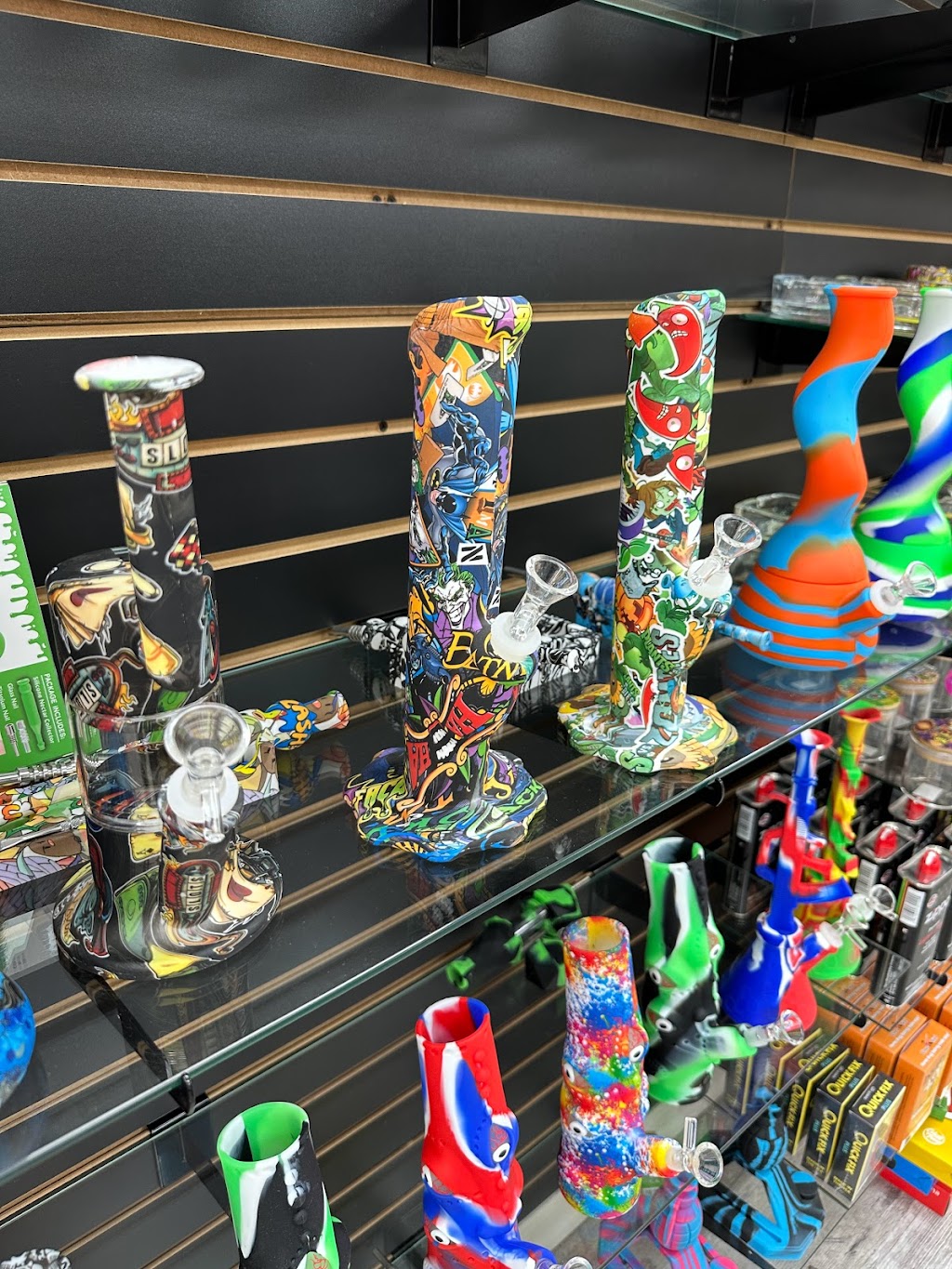 South Creek vape & tobacco | meal takeaway | 1800 S Creek One suit j, Powhatan, VA 23139, USA | 8045946135 OR +1 804-594-6135