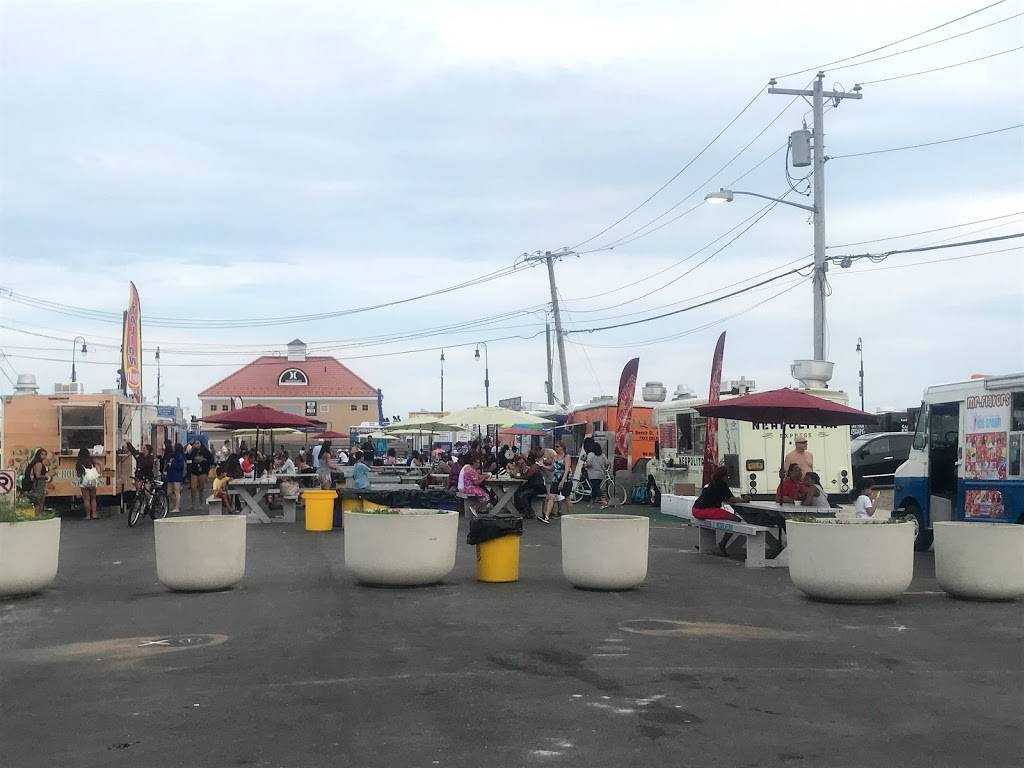 Taco Tuesdays | restaurant | 1 Riverside Blvd, Long Beach, NY 11561, USA | 5166320091 OR +1 516-632-0091