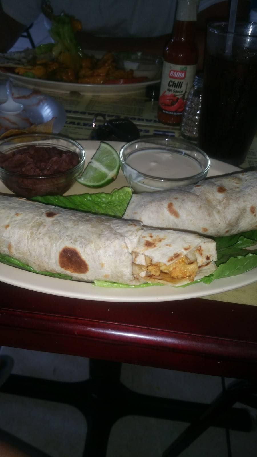 Los Hermanos Salvadoreños Restaurant | restaurant | 398 E 33rd St # 101, Hialeah, FL 33013, USA | 3058637375 OR +1 305-863-7375