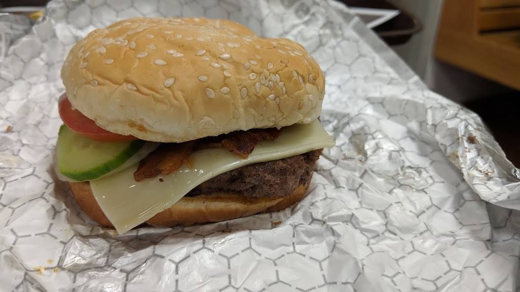 Braums Ice Cream & Burger Restaurant | restaurant | 900 E Ennis Ave, Ennis, TX 75119, USA | 9728784241 OR +1 972-878-4241