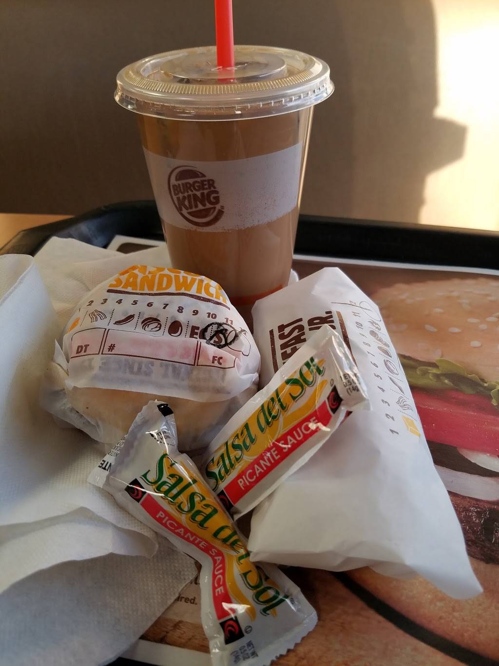 Burger King | restaurant | 4605 Hiawatha Ave, Minneapolis, MN 55406, USA | 6127299559 OR +1 612-729-9559