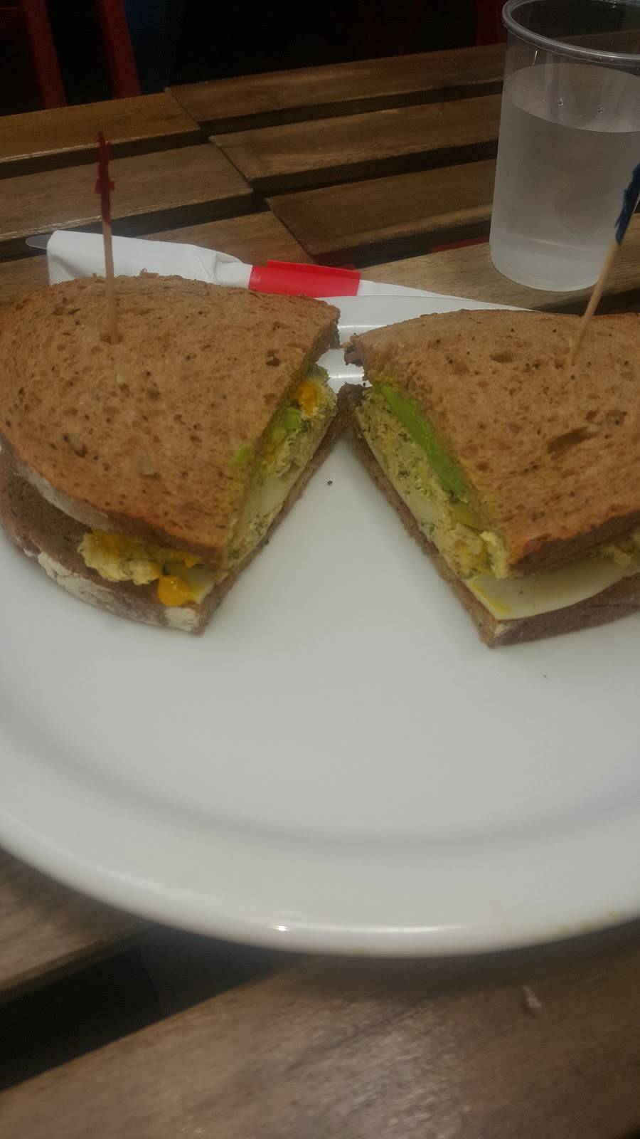 Nuts n Berries Cafe | cafe | 15840 Ventura Blvd, Encino, CA 91436, USA | 8185016808 OR +1 818-501-6808