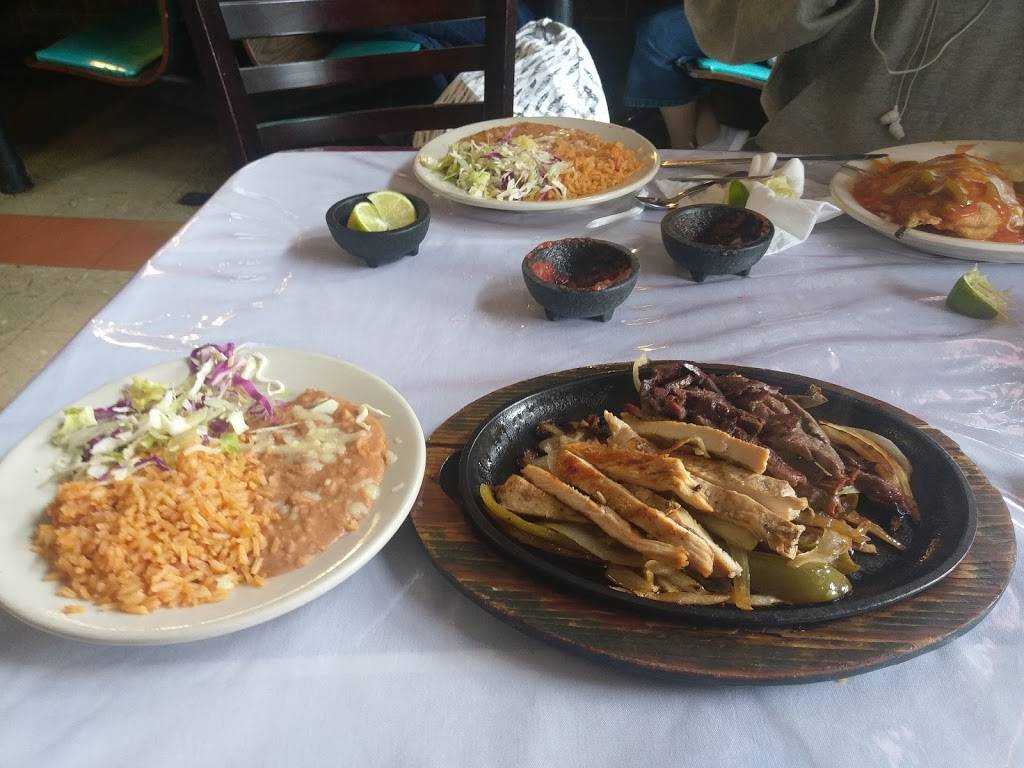 Los Jarros Restaurant | restaurant | 408 W Randol Mill Rd, Arlington, TX 76011, USA | 8172777245 OR +1 817-277-7245