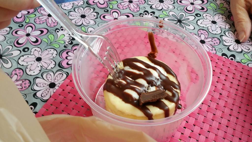 Bs Cheese Cakes | restaurant | 305 N Riverside Dr, Clarksville, TN 37040, USA | 9312162842 OR +1 931-216-2842